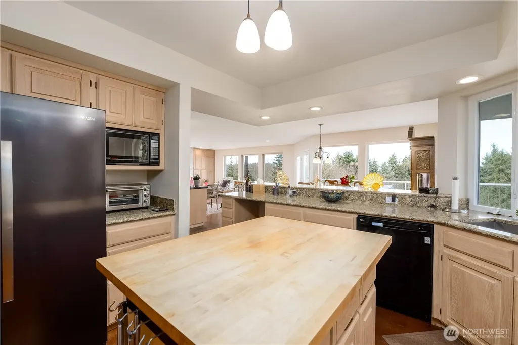 193 Fairway Drive Sequim WA 98382
