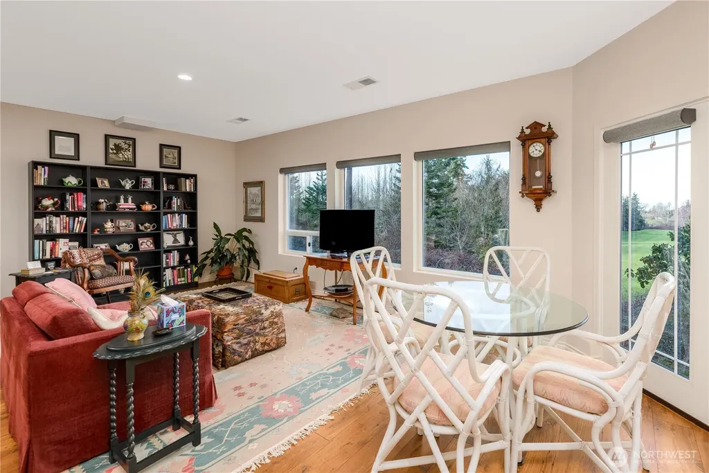 193 Fairway Drive Sequim WA 98382