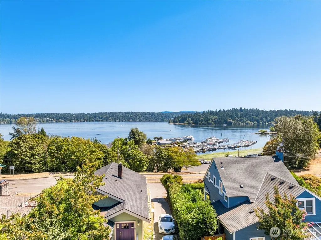 4408 50th Avenue S Seattle WA 98118