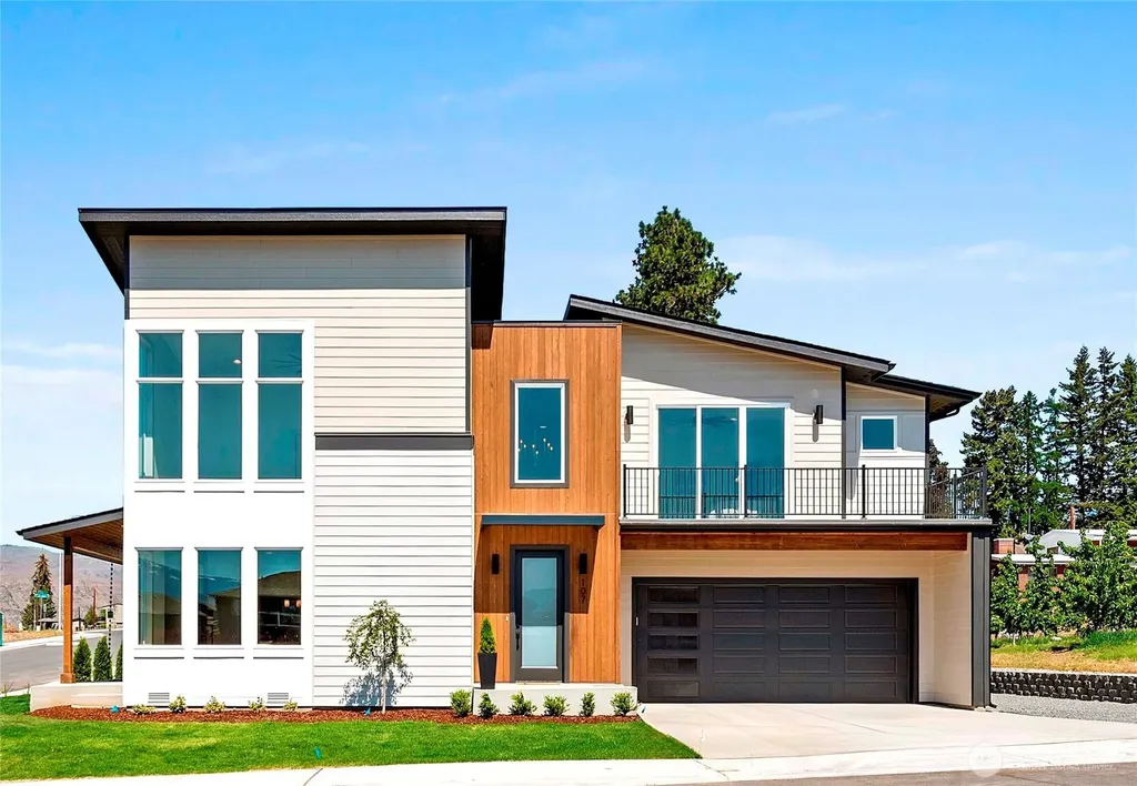 107 Chadwick Street NW East Wenatchee WA 98802