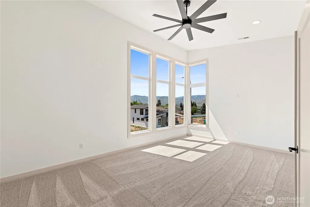 107 Chadwick Street NW East Wenatchee WA 98802