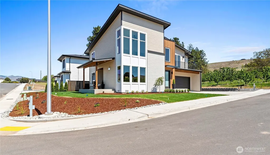 107 Chadwick Street NW East Wenatchee WA 98802