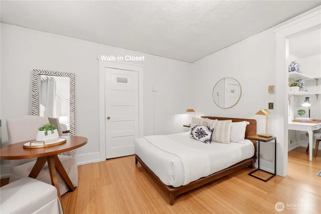 1732 15th Avenue Seattle WA 98122