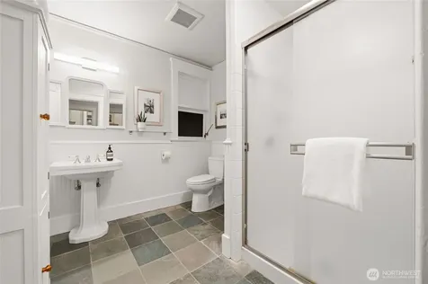 1732 15th Avenue Seattle WA 98122
