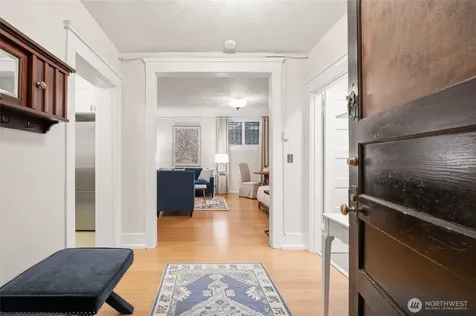 1732 15th Avenue Seattle WA 98122