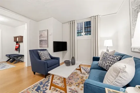 1732 15th Avenue Seattle WA 98122