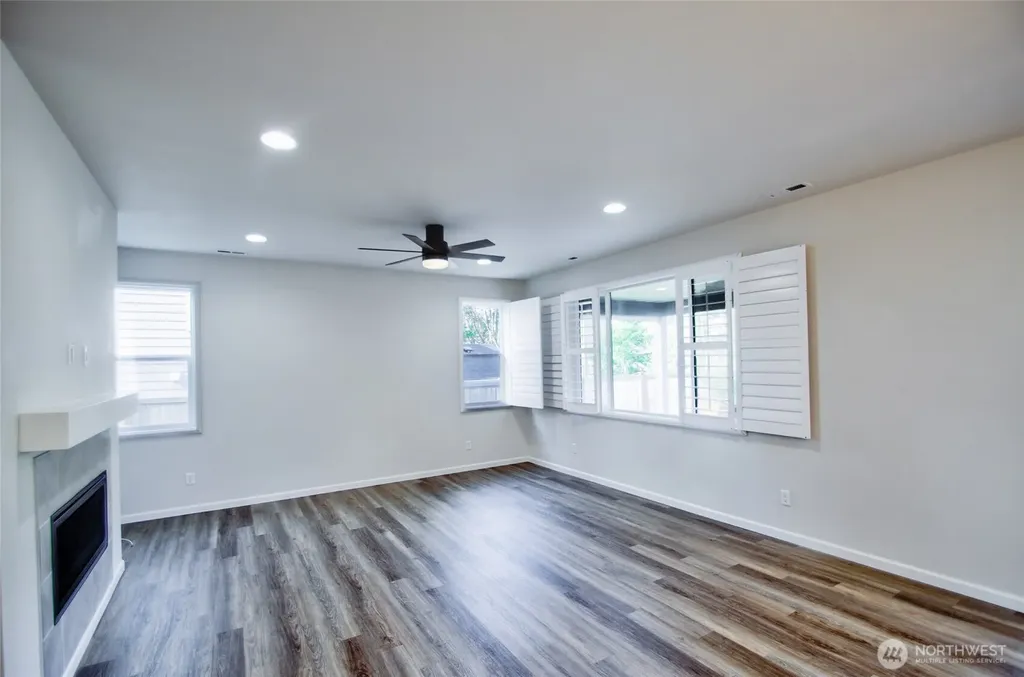 771 SE Nordmann Loop Port Orchard WA 98366
