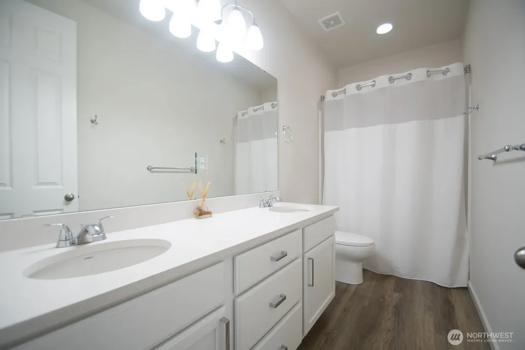 771 SE Nordmann Loop Port Orchard WA 98366