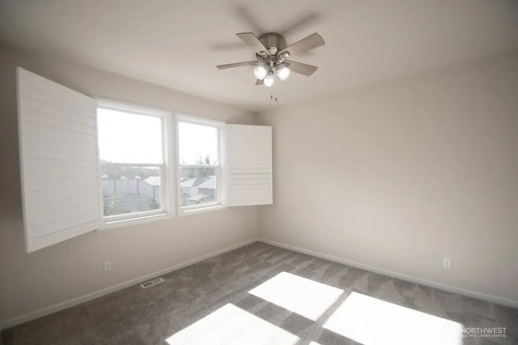 771 SE Nordmann Loop Port Orchard WA 98366