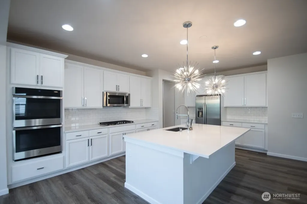 771 SE Nordmann Loop Port Orchard WA 98366