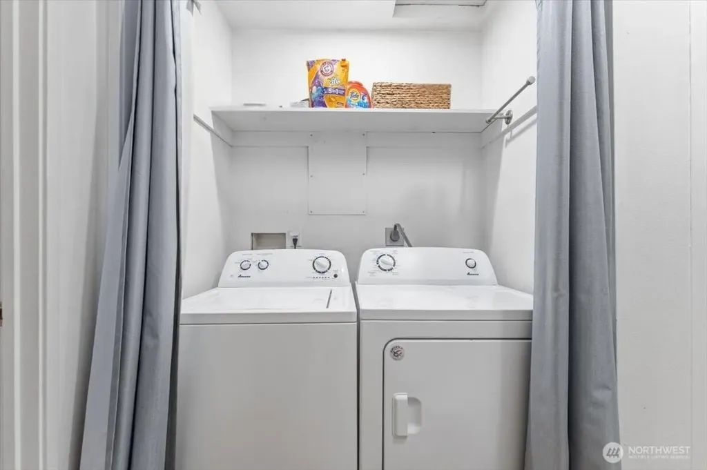 380 N Shore Court Manson WA 98831
