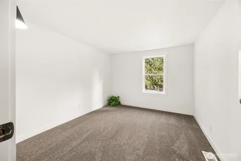 13816 48th Avenue Ct E Tacoma WA 98446