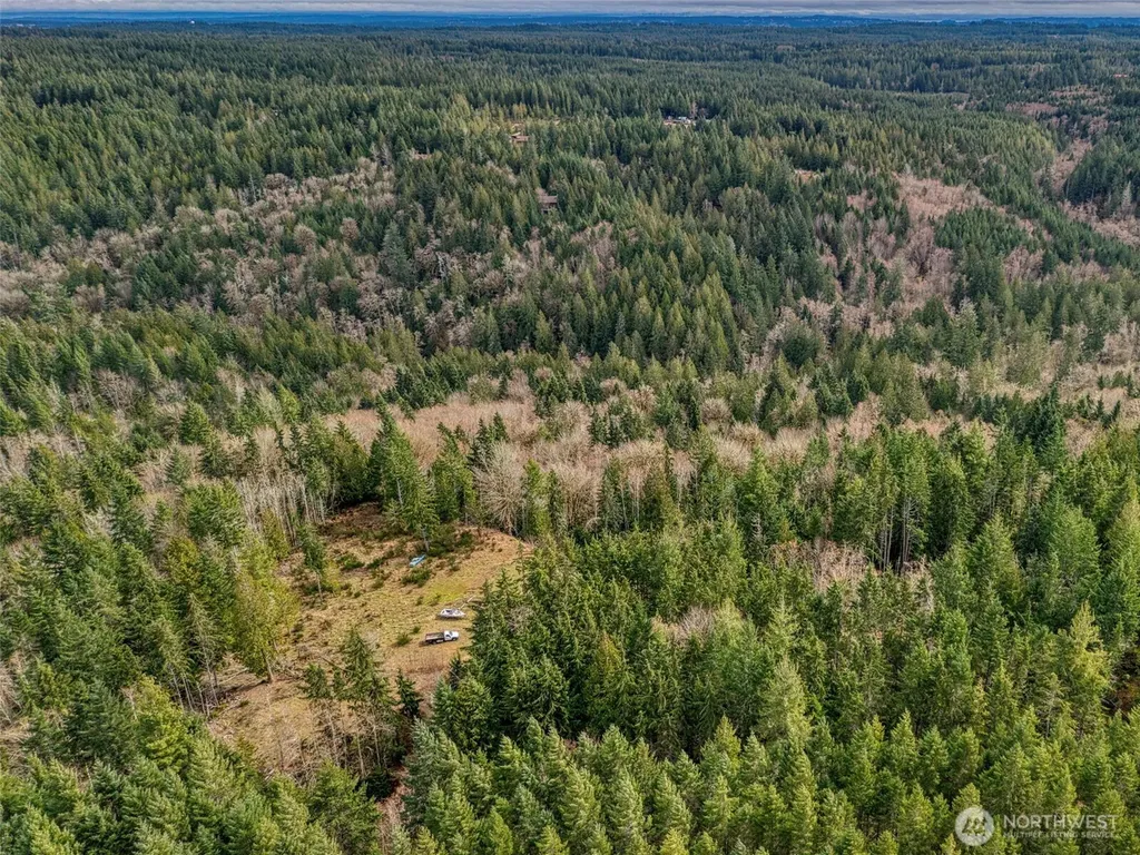 1 Larson Lane NW Seabeck WA 98380