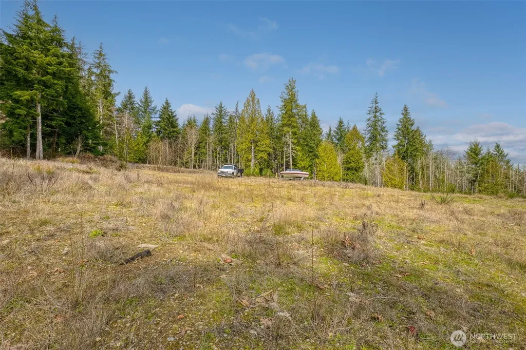 1 Larson Lane NW Seabeck WA 98380
