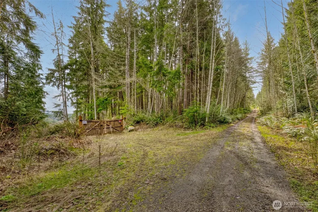 1 Larson Lane NW Seabeck WA 98380