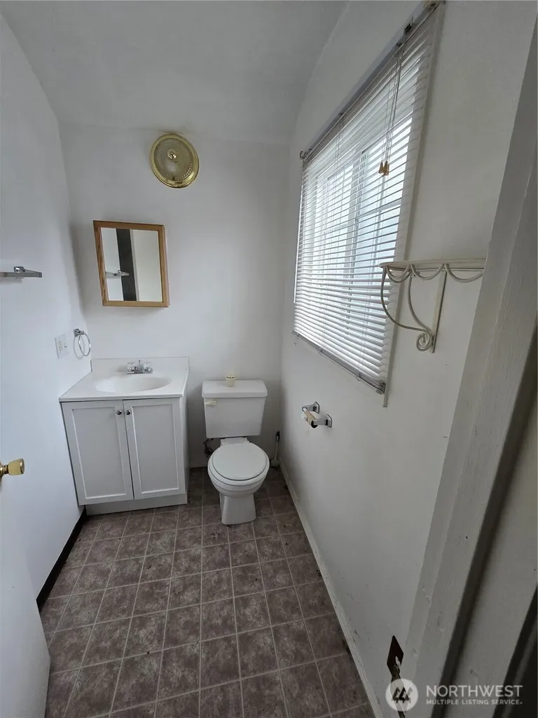 423 Long Avenue Kelso WA 98626