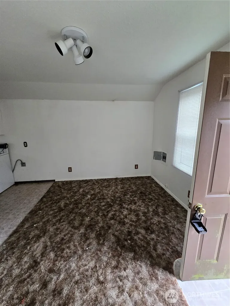 423 Long Avenue Kelso WA 98626