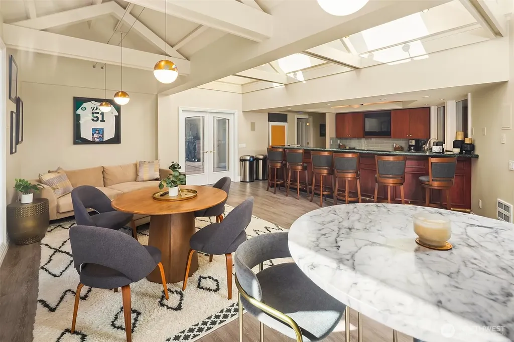 22430 Dogwood Lane Woodway WA 98020