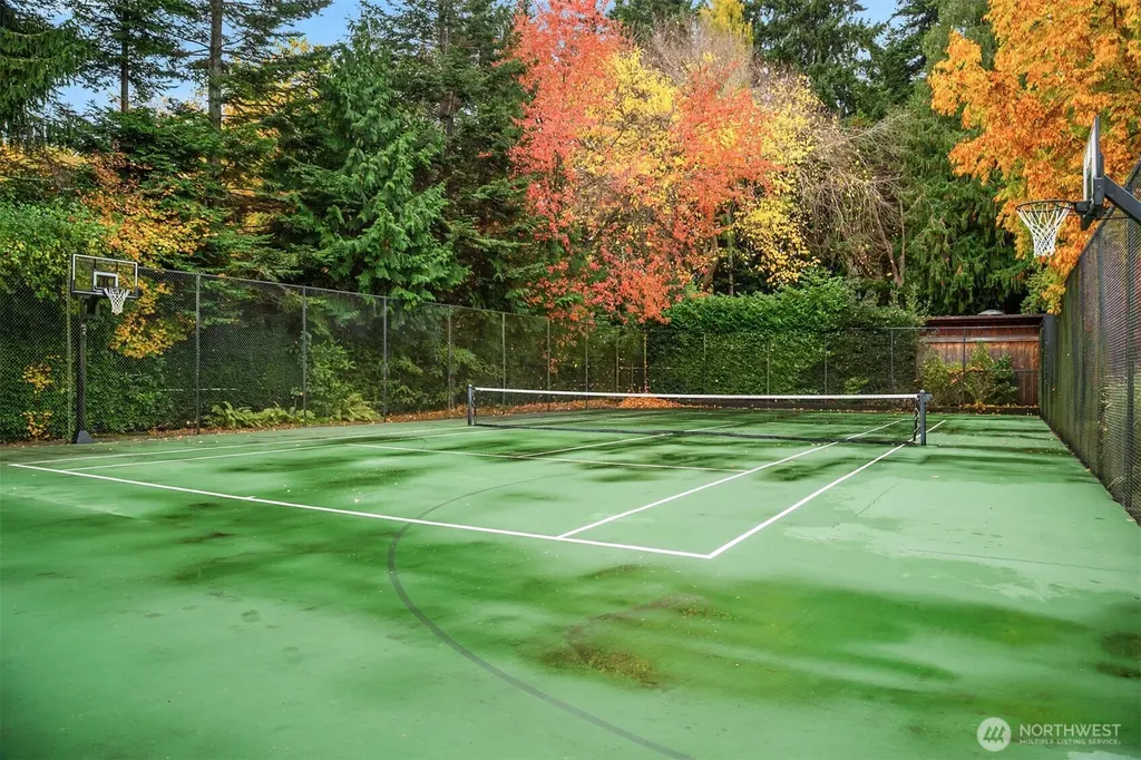 22430 Dogwood Lane Woodway WA 98020
