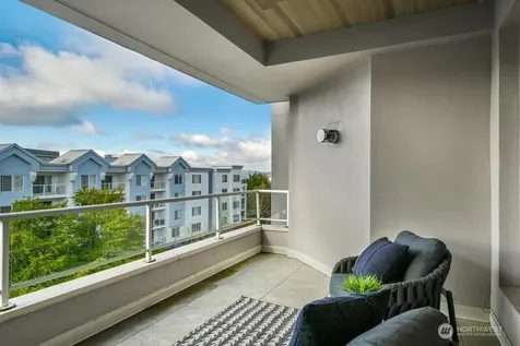 520 6th Avenue Kirkland WA 98033
