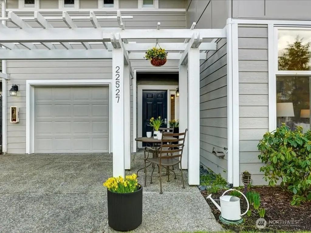 22527 SE 38th Terrace Issaquah WA 98029