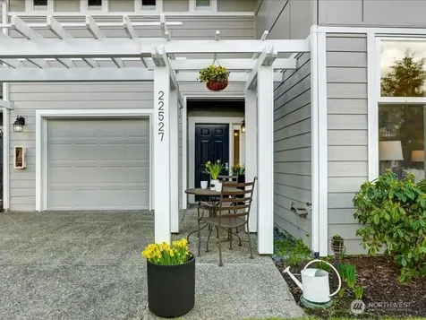 22527 SE 38th Terrace Issaquah WA 98029