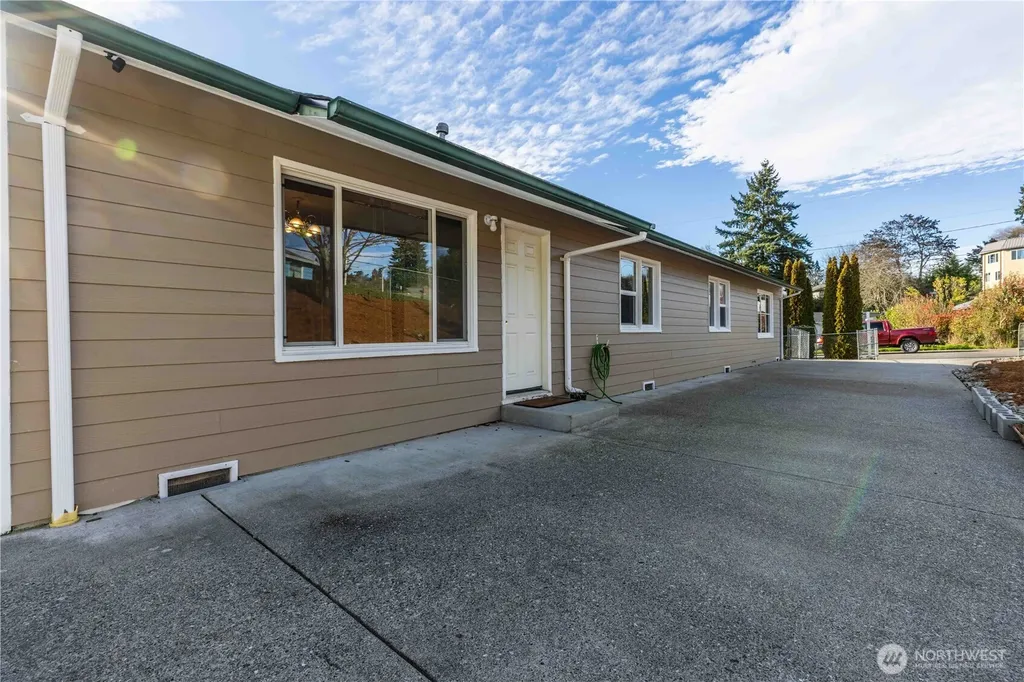 119 Elm St Unit #A And #B Bremerton WA 98310