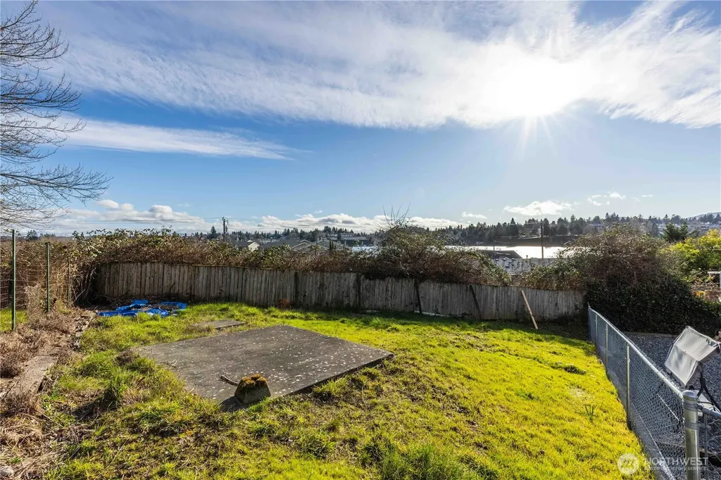 119 Elm St Unit #A And #B Bremerton WA 98310
