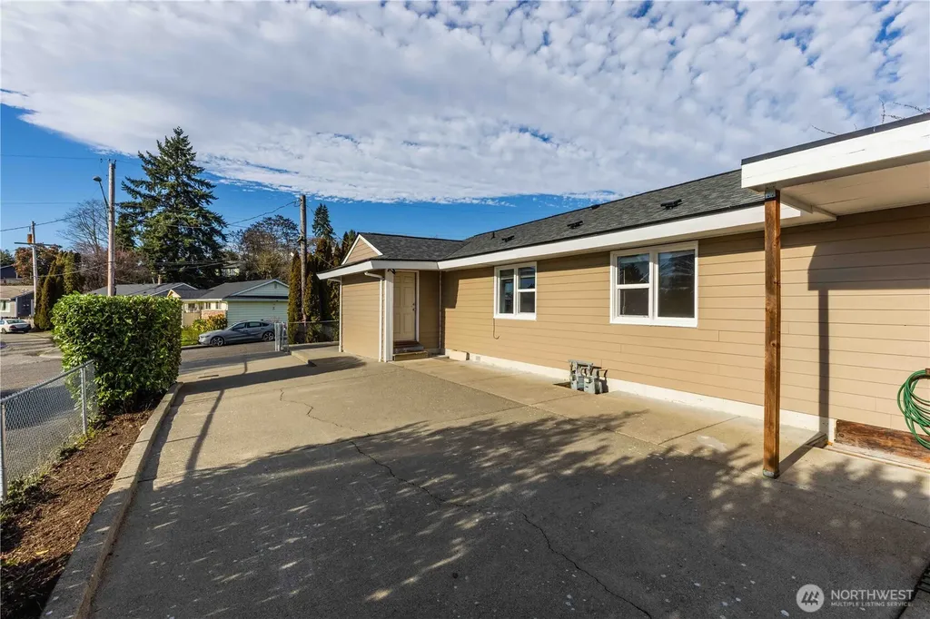 119 Elm St Unit #A And #B Bremerton WA 98310