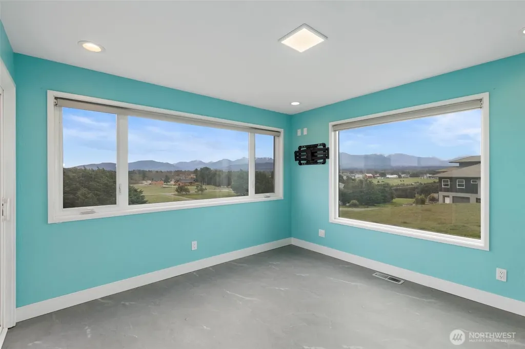 311 Tyler View Place Sequim WA 98382