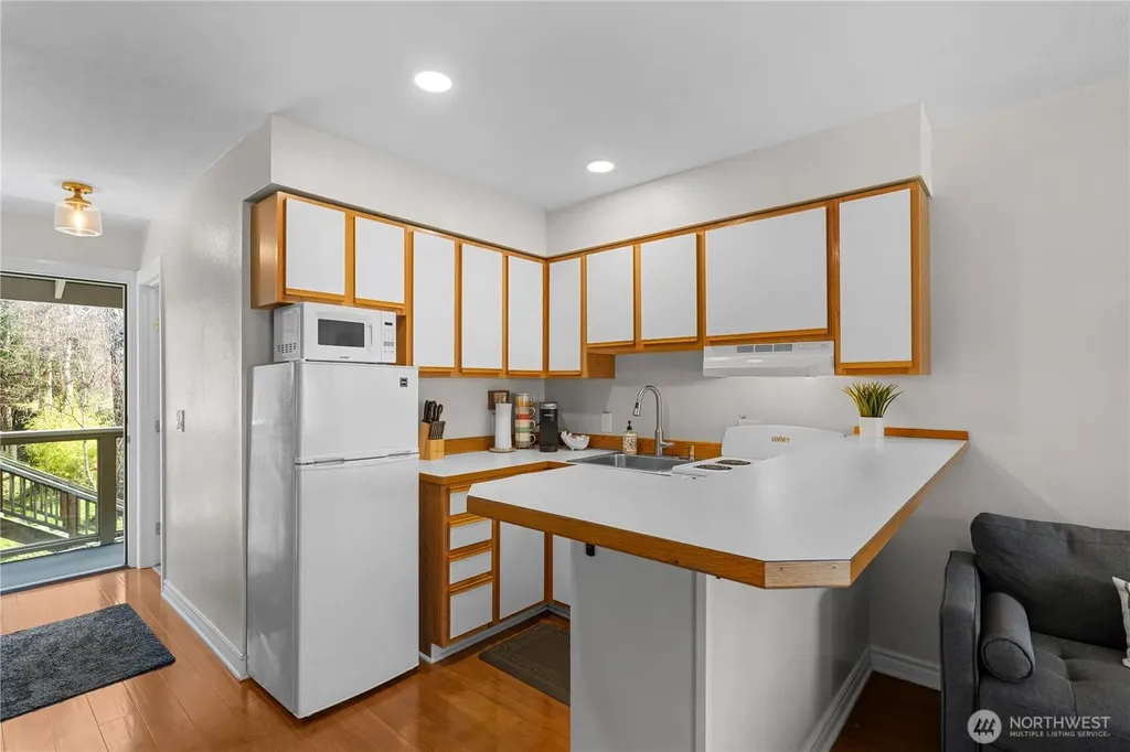 250 Tucker Avenue Friday Harbor WA 98250