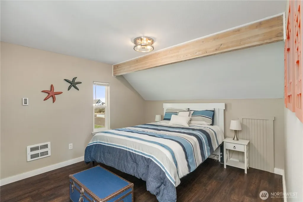 1459 E Ocean Shores Boulevard SW Ocean Shores WA 98569