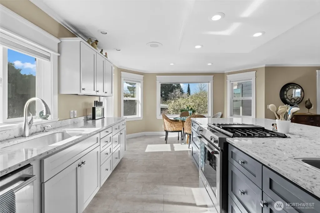 1607 Nisqually Street Steilacoom WA 98388