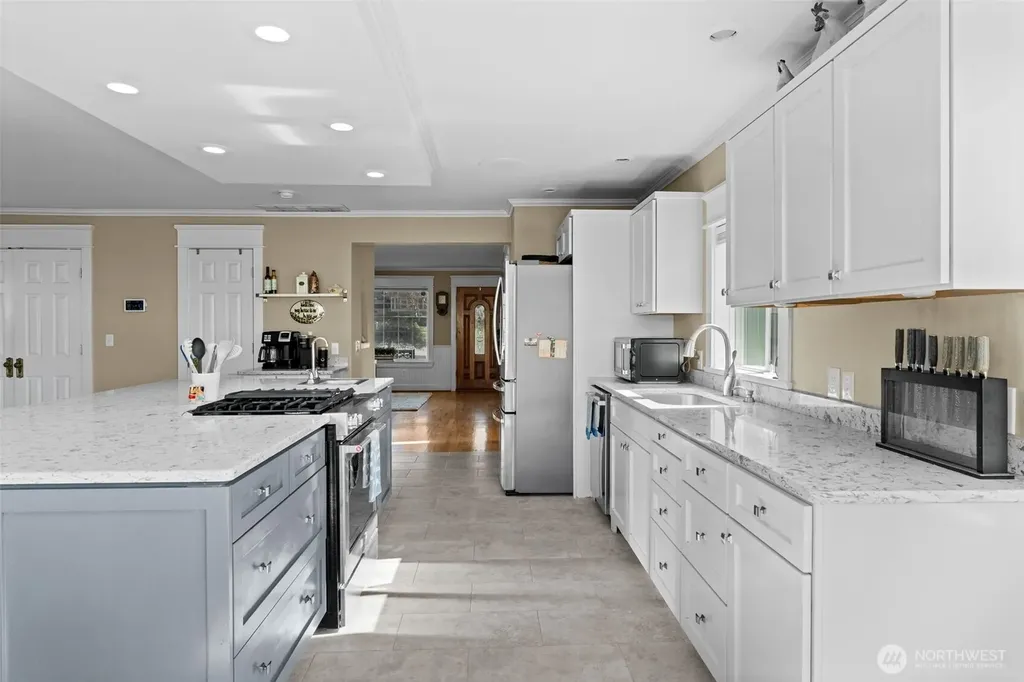 1607 Nisqually Street Steilacoom WA 98388
