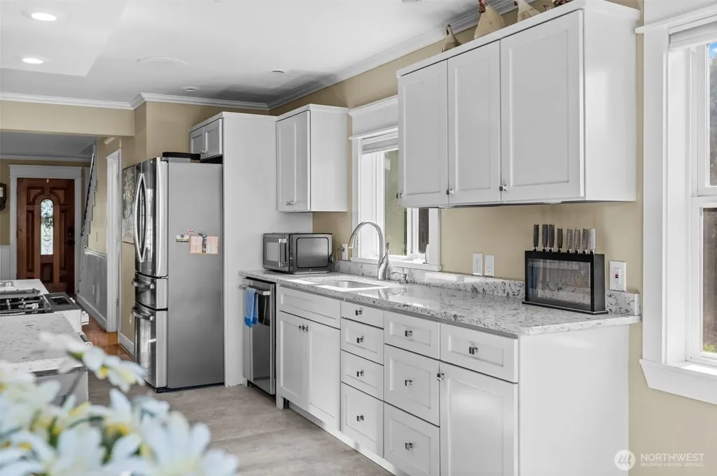 1607 Nisqually Street Steilacoom WA 98388