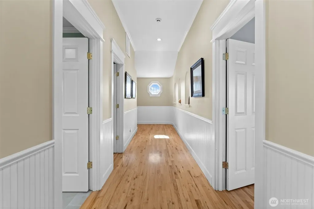 1607 Nisqually Street Steilacoom WA 98388