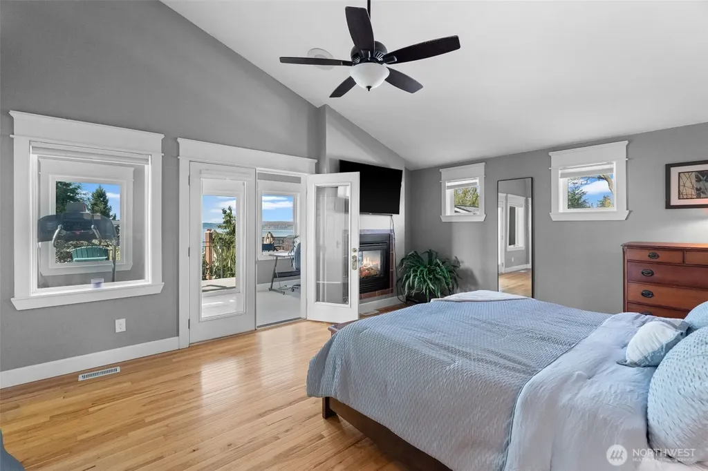 1607 Nisqually Street Steilacoom WA 98388