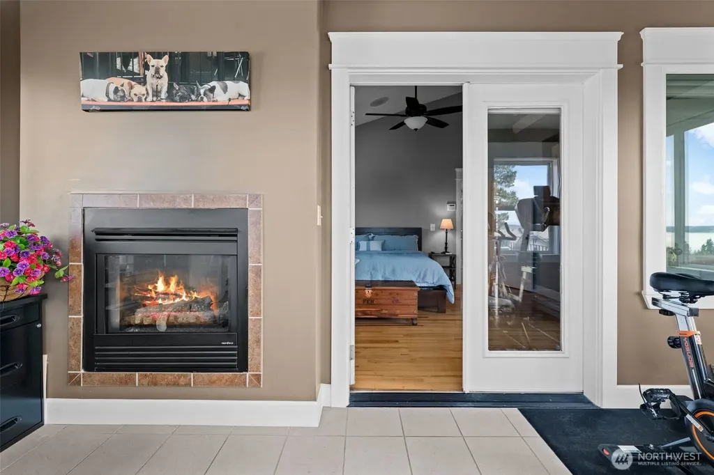 1607 Nisqually Street Steilacoom WA 98388