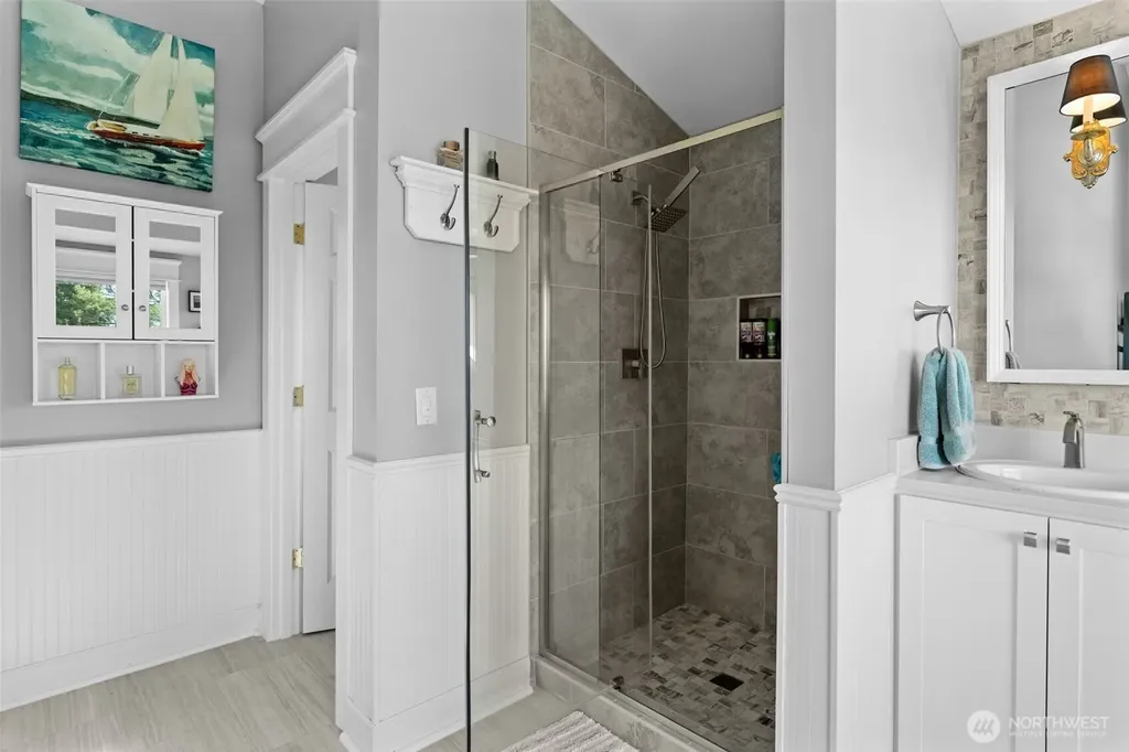 1607 Nisqually Street Steilacoom WA 98388