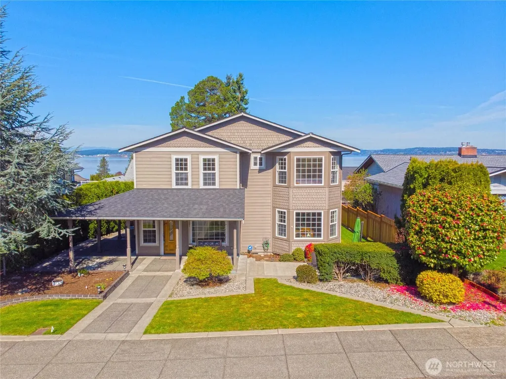 1607 Nisqually Street Steilacoom WA 98388