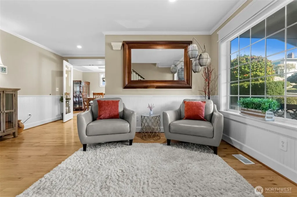 1607 Nisqually Street Steilacoom WA 98388