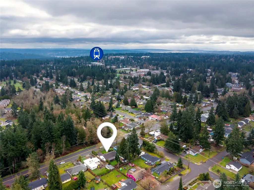 19513 Meridian Avenue N Shoreline WA 98133