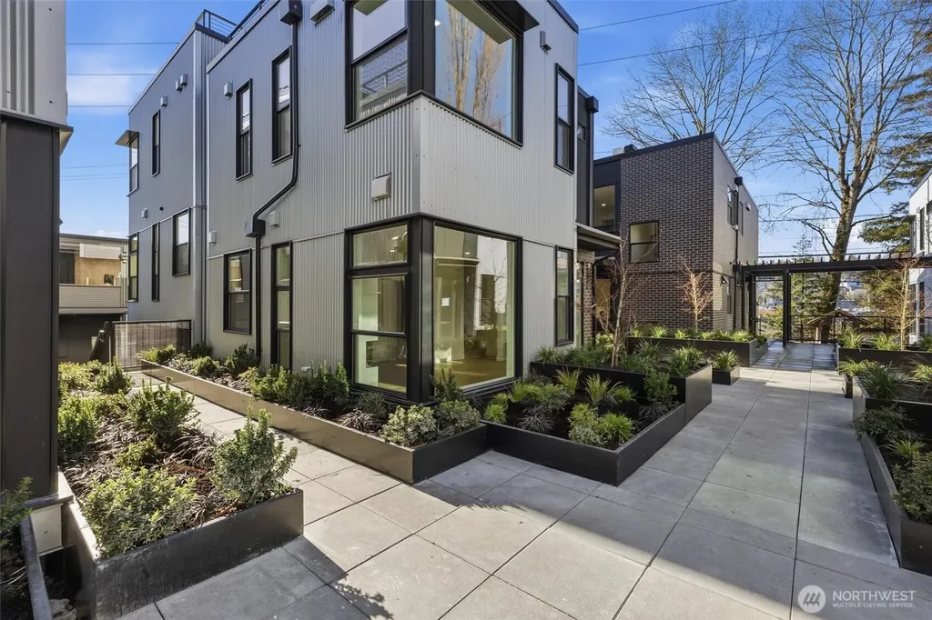 2012 Fairview Avenue E Seattle WA 98102