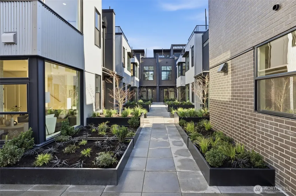2012 Fairview Avenue E Seattle WA 98102