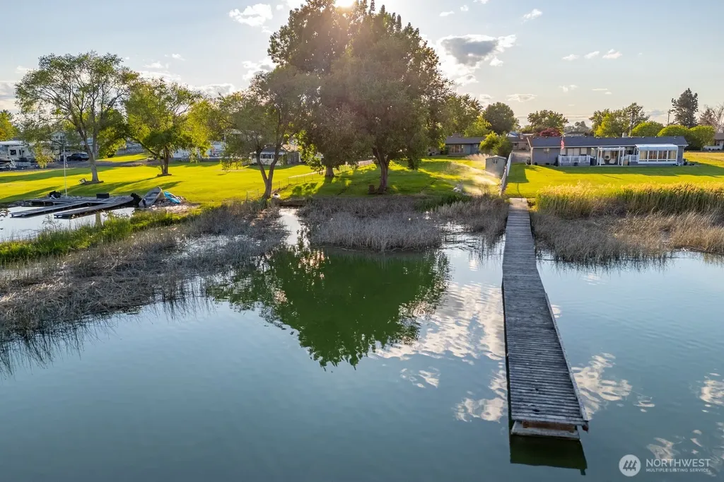 1609 W Lakeside Drive Moses Lake WA 98837