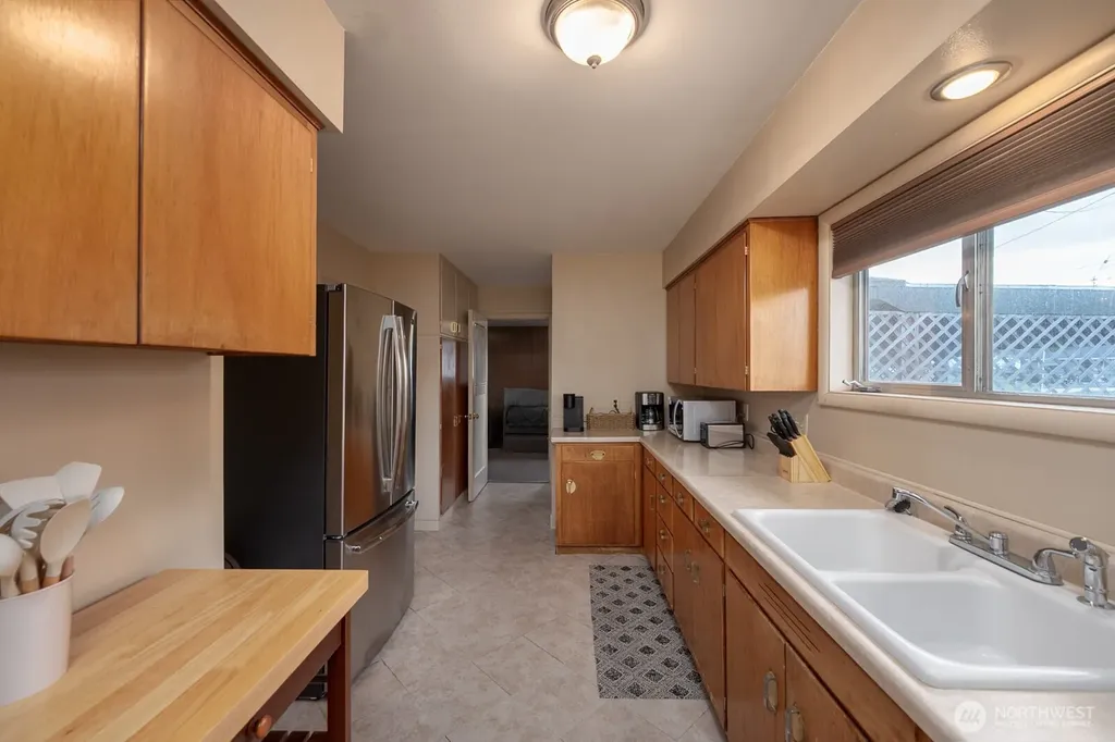 1609 W Lakeside Drive Moses Lake WA 98837