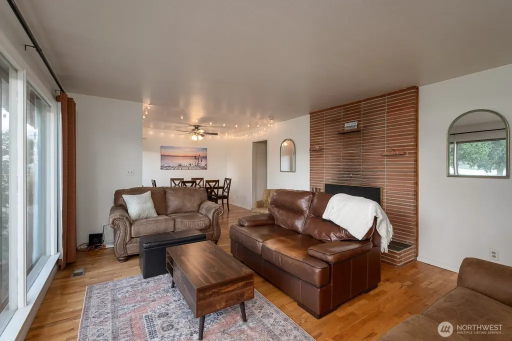 1609 W Lakeside Drive Moses Lake WA 98837