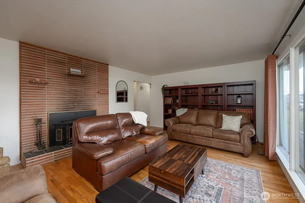 1609 W Lakeside Drive Moses Lake WA 98837