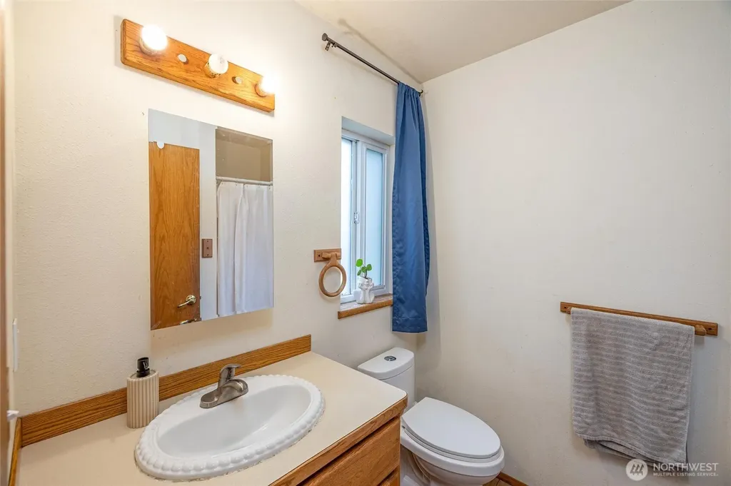 4390 Fleet Road Blaine WA 98230
