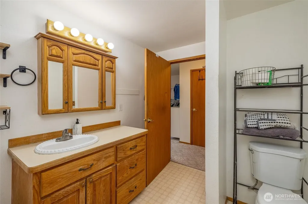 4390 Fleet Road Blaine WA 98230